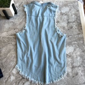 LF Tops - LF Rumor Boutique denim sleeveless button up top LF Tops - LF Rumor Boutique denim sleeveless button up top